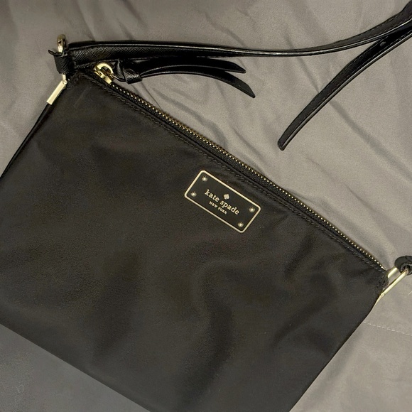 Kate Spade Wilson Road Madelyne Crossbody – Black - Picture 1 of 13